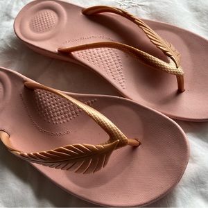 Pink Fitflop flip flop sandals size 10